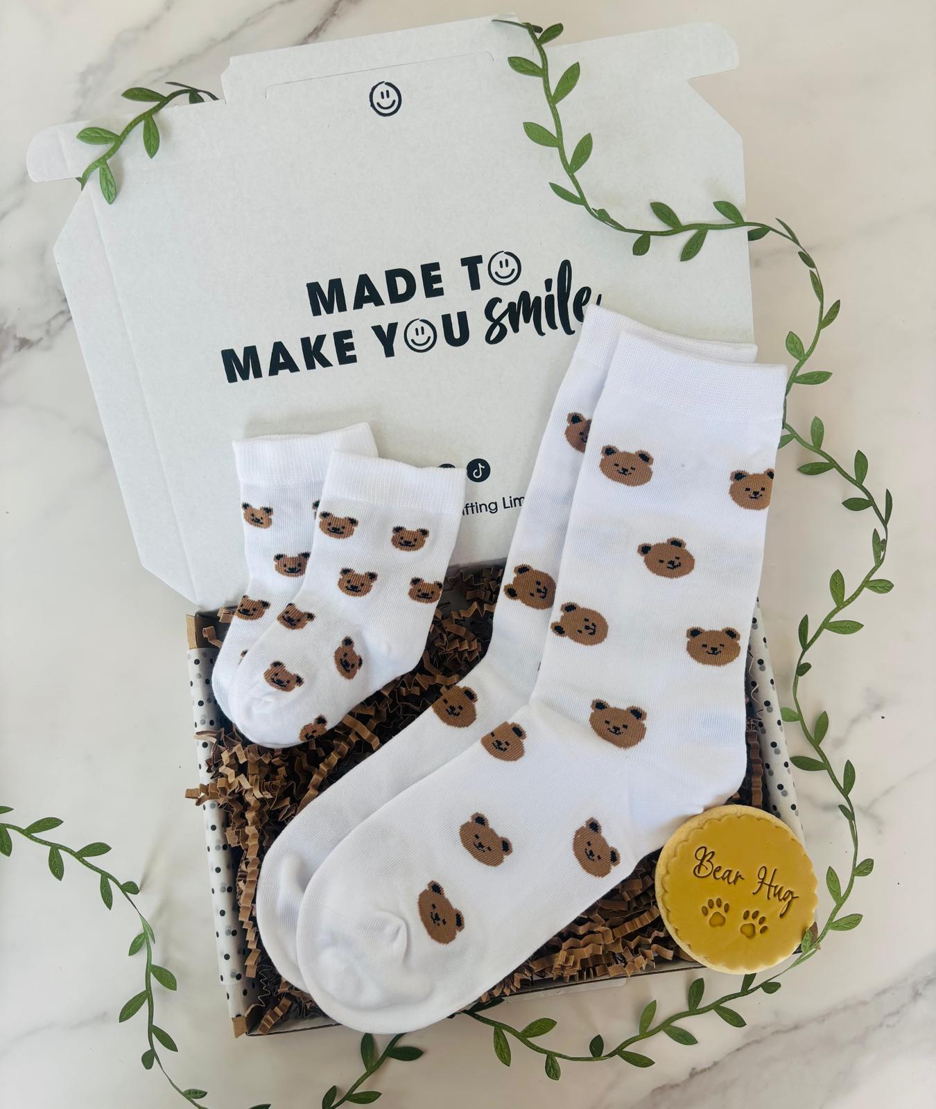 Mummy & Me Socks & Cookie Letterbox Gift