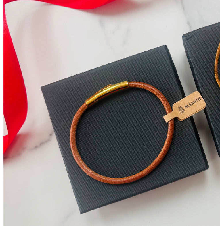 Leather bracelet