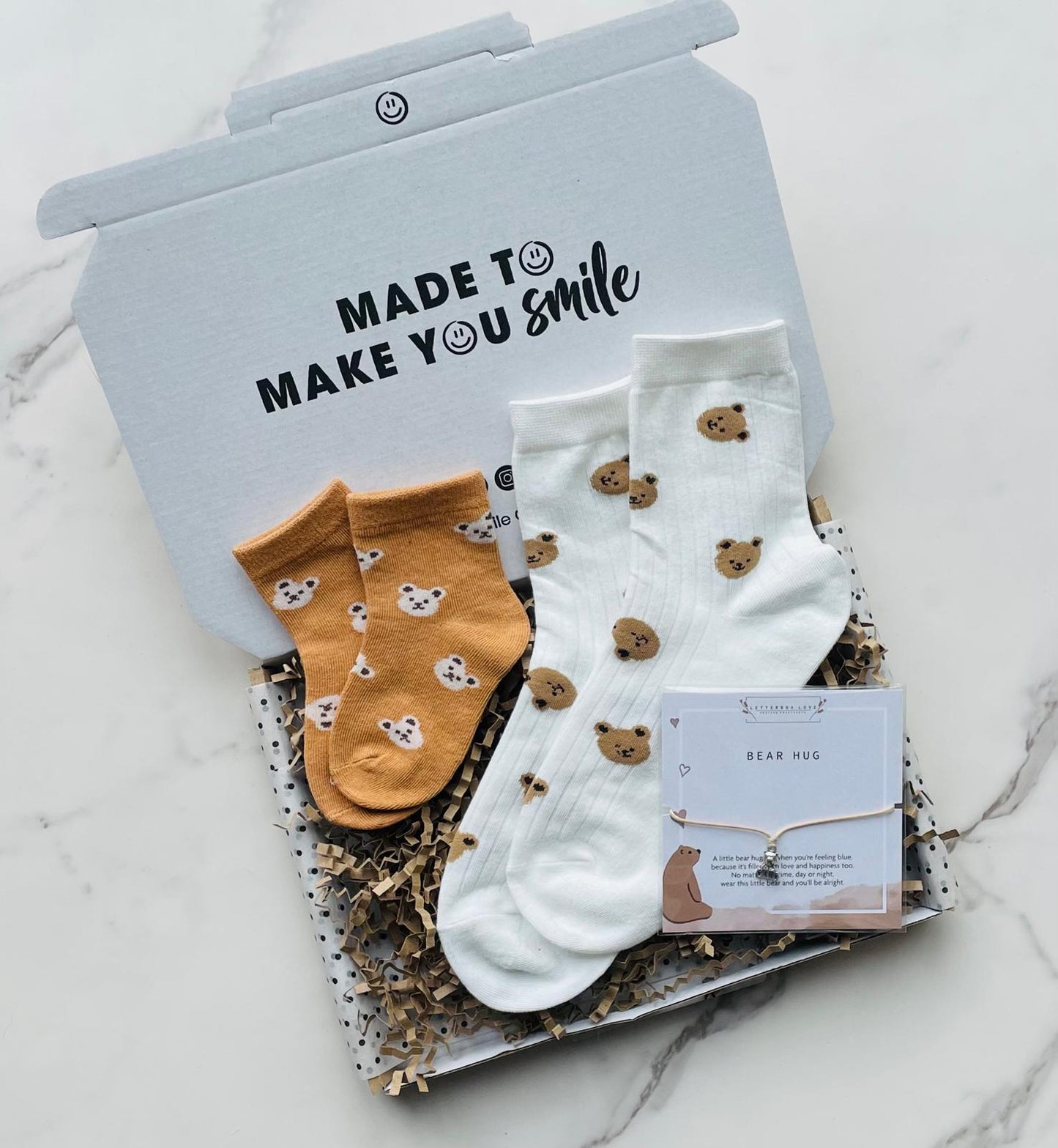 Mummy & Baby Bear Hugs Letterbox Gift