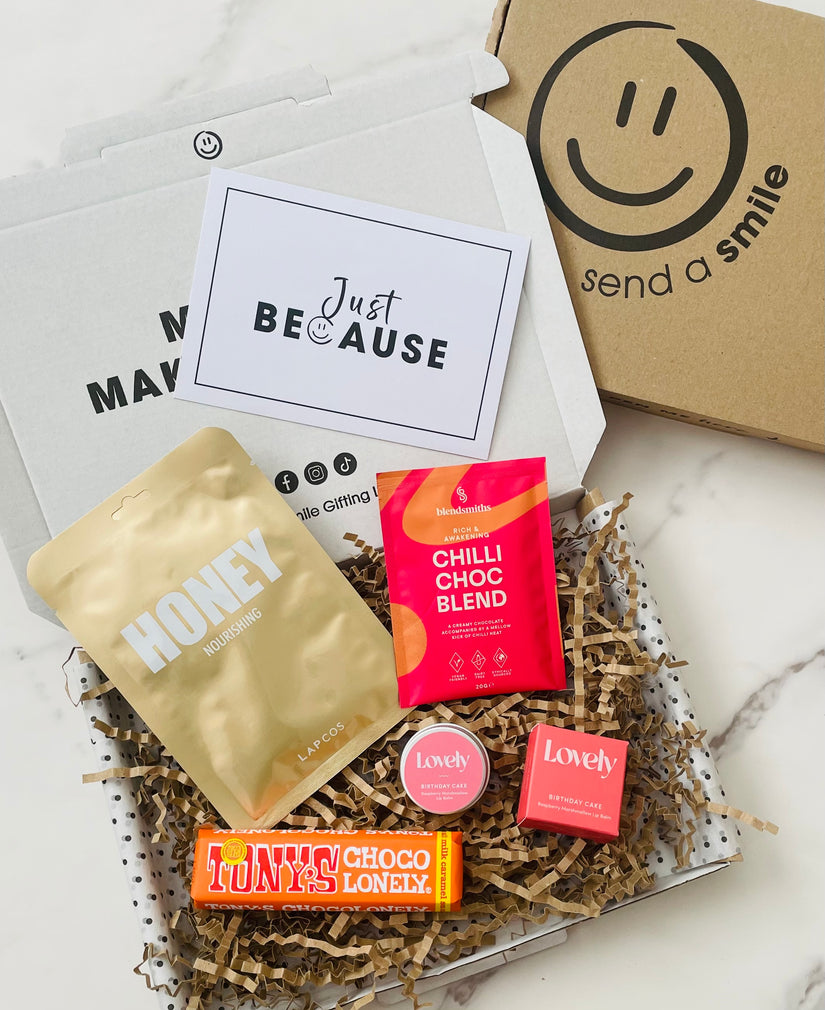 Letterbox Smile - 4 Items (Smaller Treats, Lower Price)