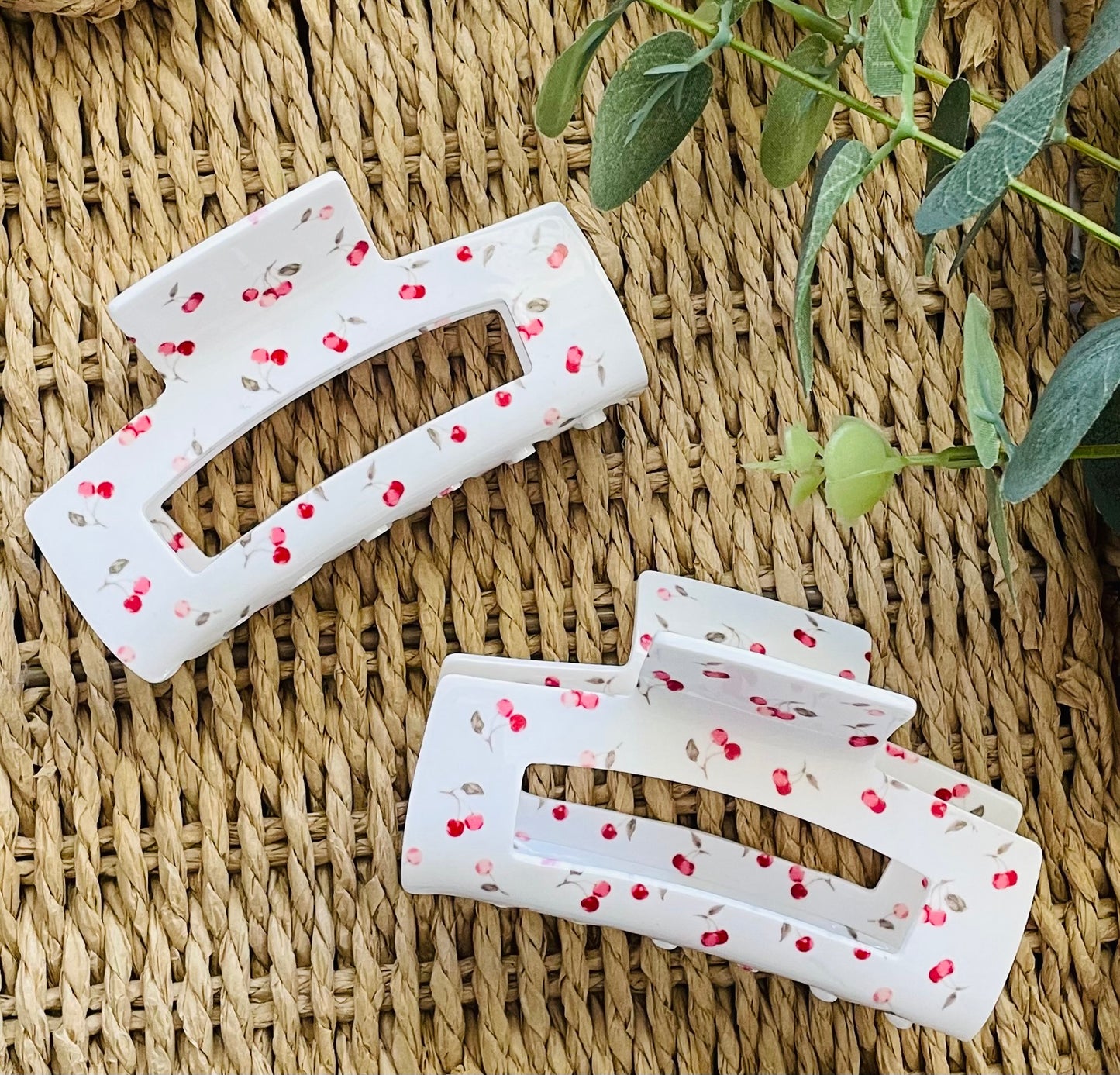 Cherry Claw Clip