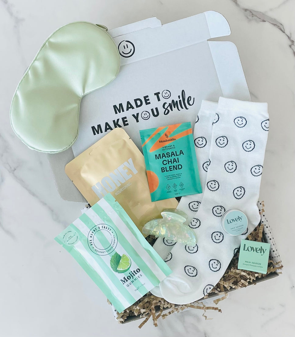 Ultimate Smile Box - 7 Items