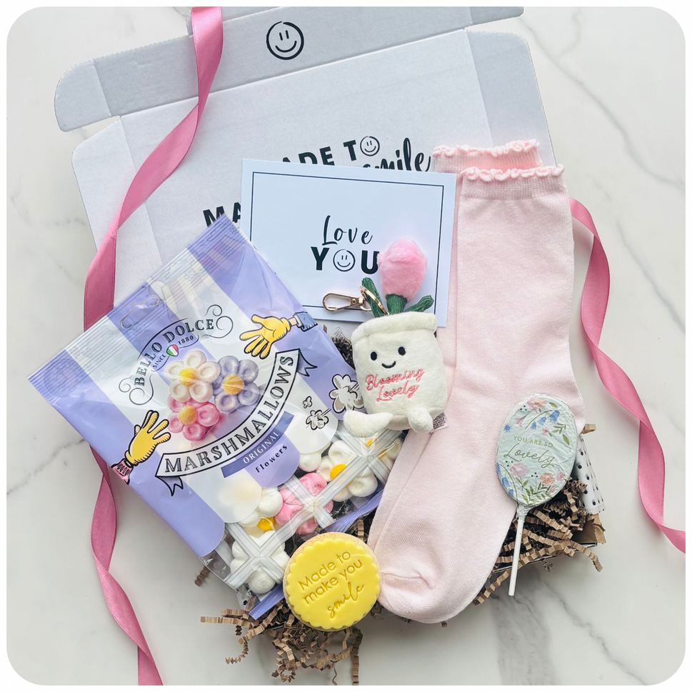 Mum ‘Made To Make You Smile’ Gift Box | Gift for Mum